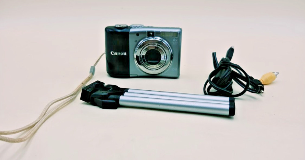 Canon PowerShot A1000 IS digital camera Silver Audio Recording Auto Focus